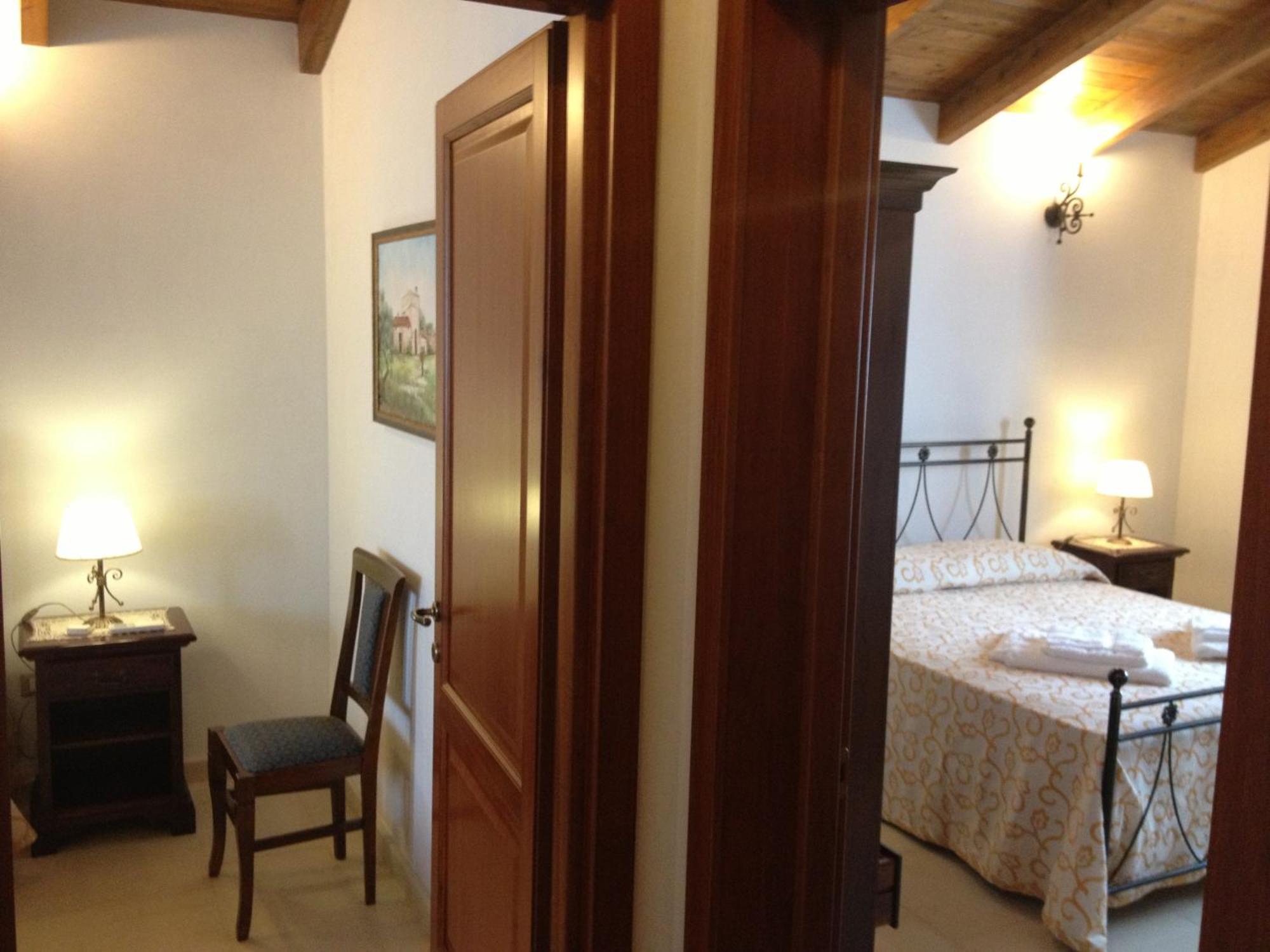 Agriturismo Masseria Quaremme 카르피냐노 살렌티노 객실 사진