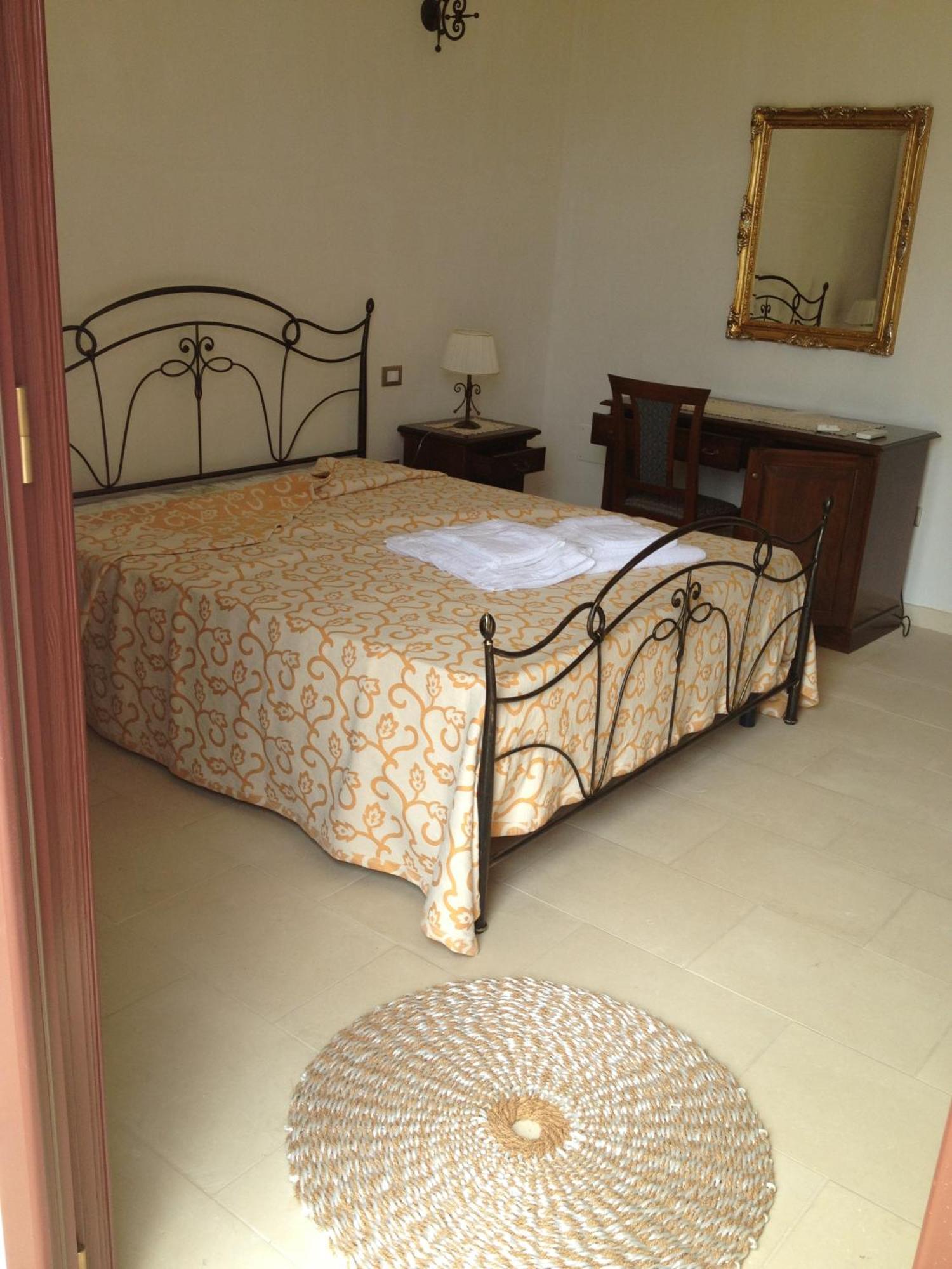 Agriturismo Masseria Quaremme 카르피냐노 살렌티노 객실 사진