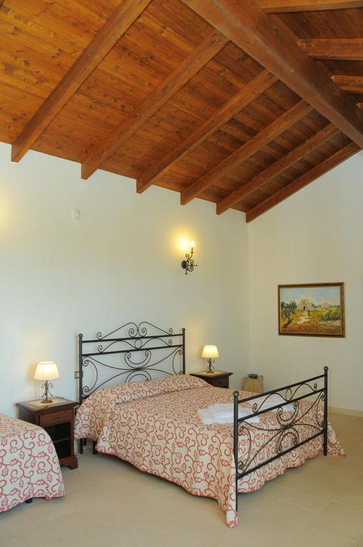 Agriturismo Masseria Quaremme 카르피냐노 살렌티노 객실 사진